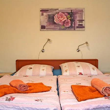 Ferienwohnung Zechlinerhuette See Ferienhaus Scharfenberg